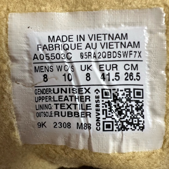 NEW ,Converse Chuck TaylorAll Star® 70 Plus High Top Sneaker - Picture 5 of 5